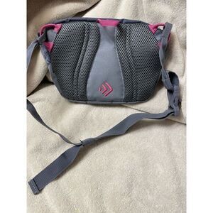Outdoor Products Nylon Fanny Pack Waist‎ Bag Zip Pockets Compartments Gray/Pink